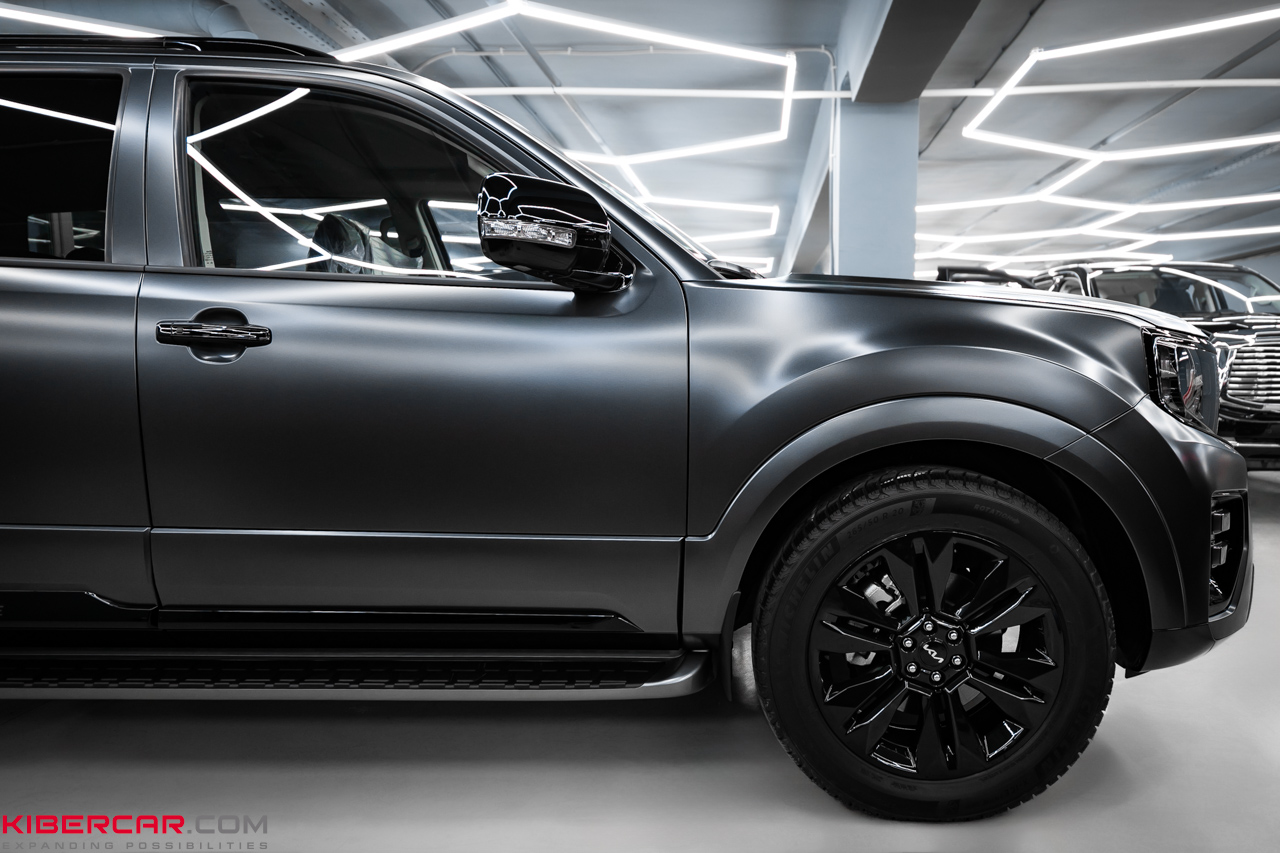 Преображение Kia Mohave: покраска дисков в глянцевый чёрный цвет