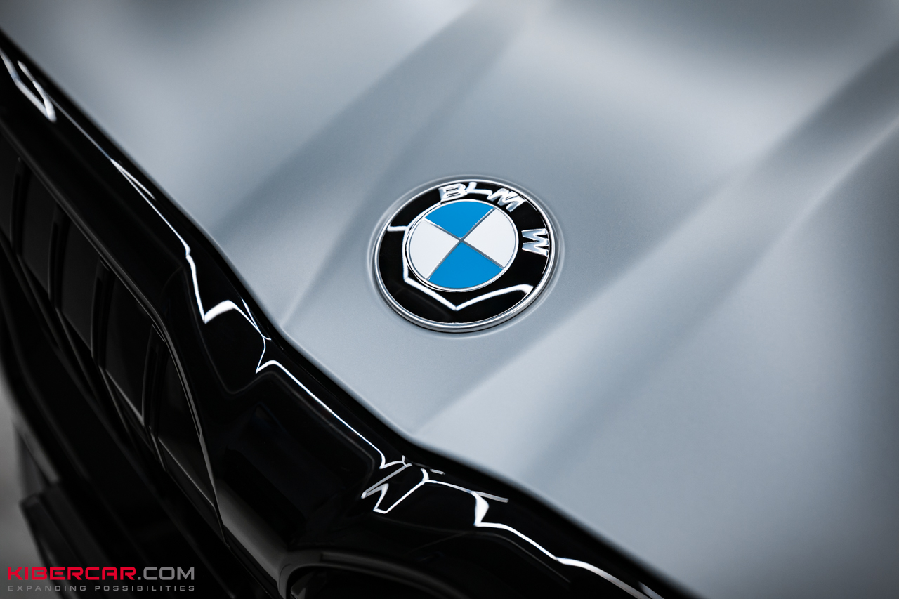 BMW М5 G90: оклейка кузова матовой пленкой