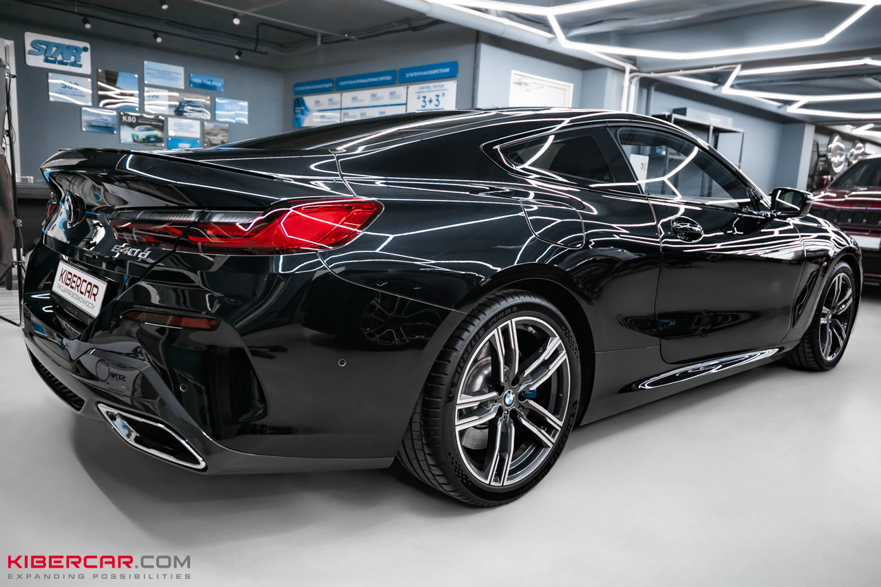 Полировка и керамическое покрытие для BMW 8: идеальный уход за черным кузовом