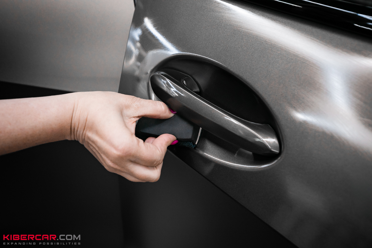 Оклейка BMW X7 матовой полиуретановой пленкой и нанесение керамического покрытия