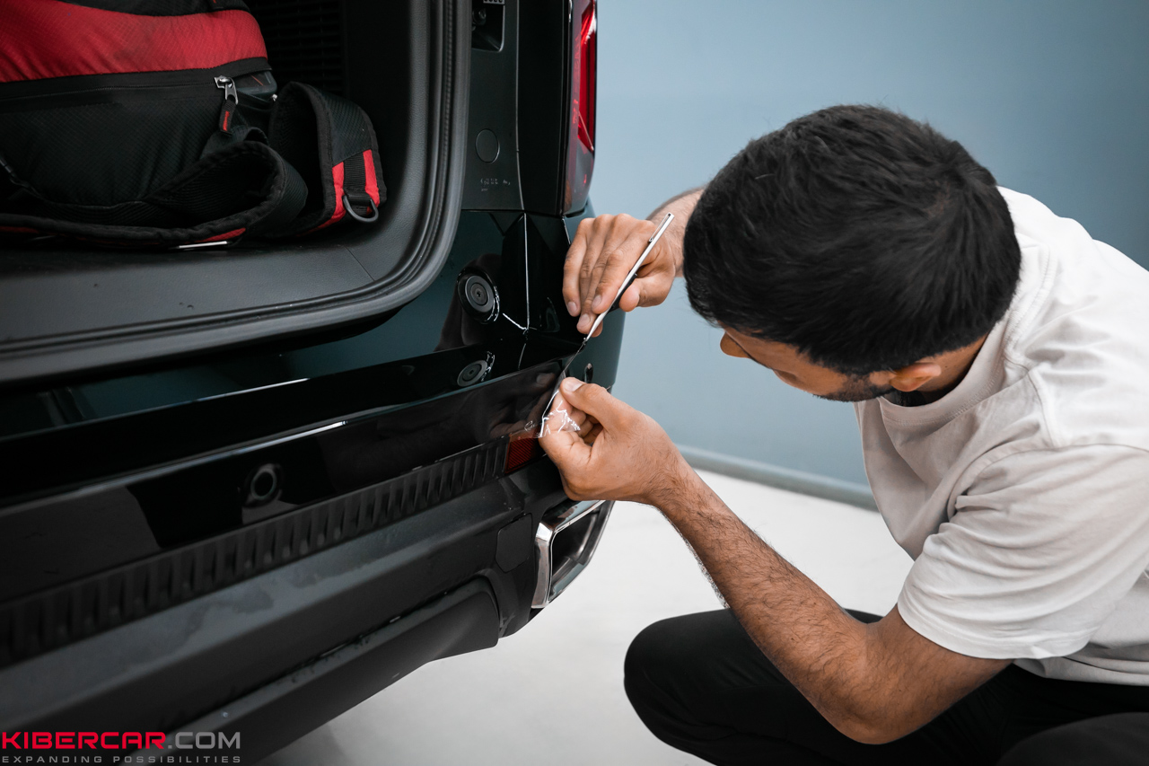 Оклейка автомобиля GAC GS8 полиуретановой пленкой