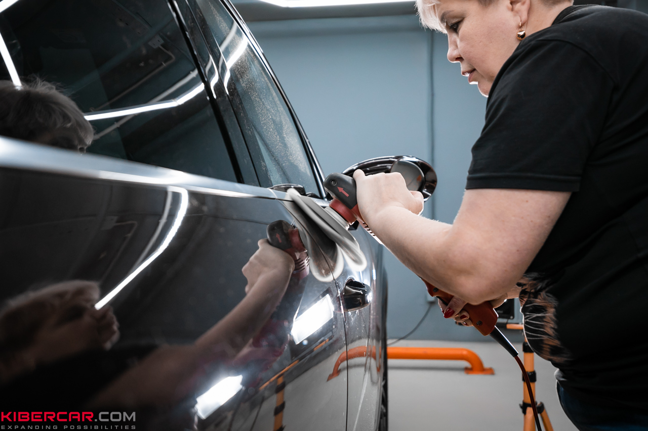 Porsche Cayenne: полировка кузова