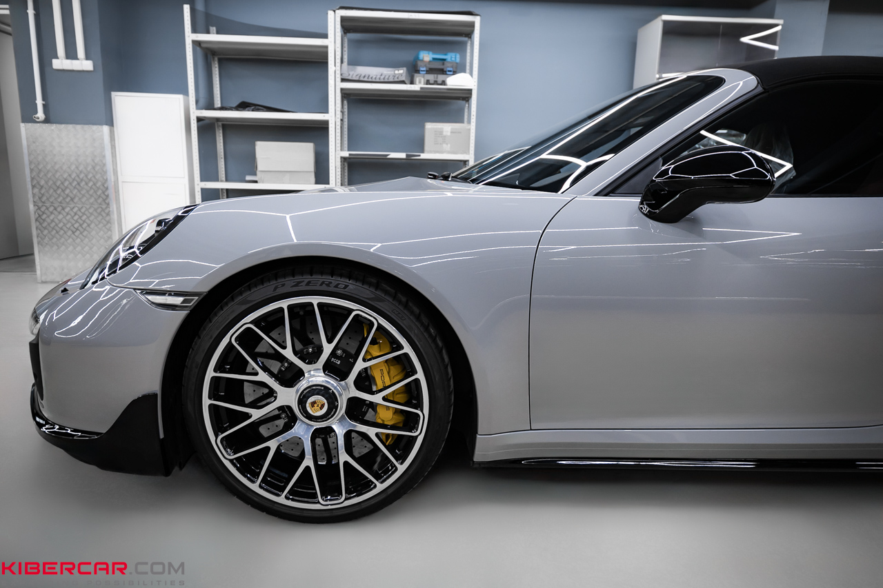 Оклейка цветным полиуретаном на Porsche 911 Turbo S: серый цвет, который покоряет с первого взгляда