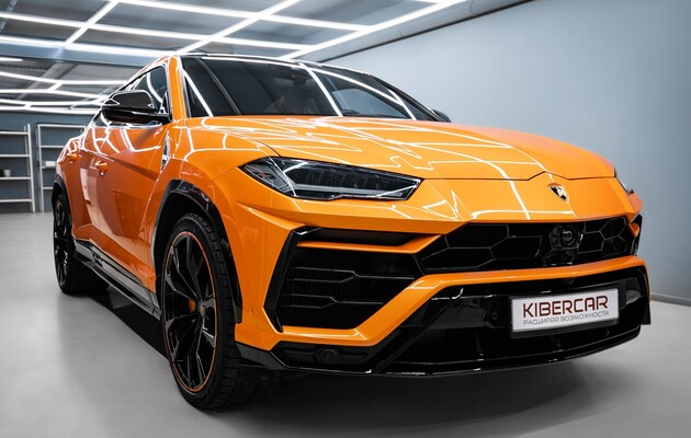 Lamborghini Urus: оклейка антигравийной пленкой