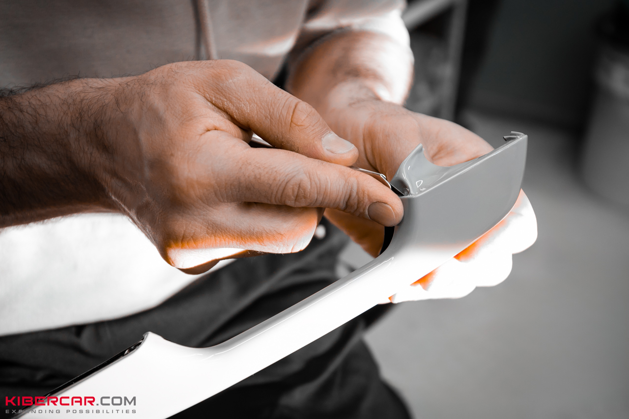 Оклейка защитной полиуретановой пленкой Zeekr 9X: сложный разбор и трендовое цветовое решение