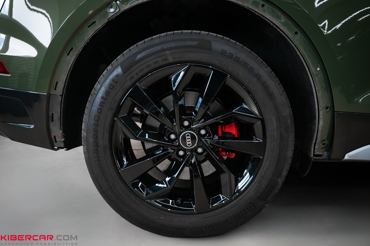 Покраска дисков и суппортов на Audi Q5