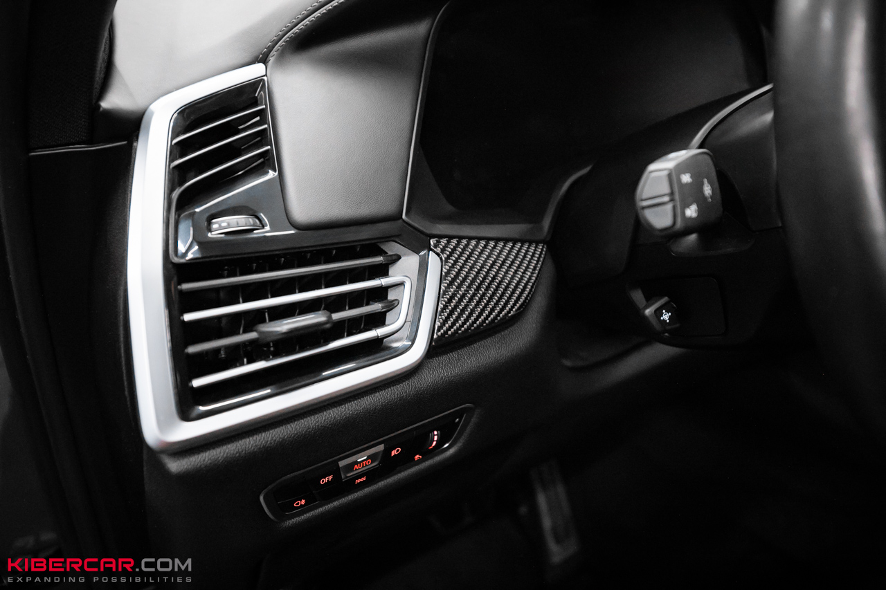 Ламинация карбоном элементов салона BMW X5