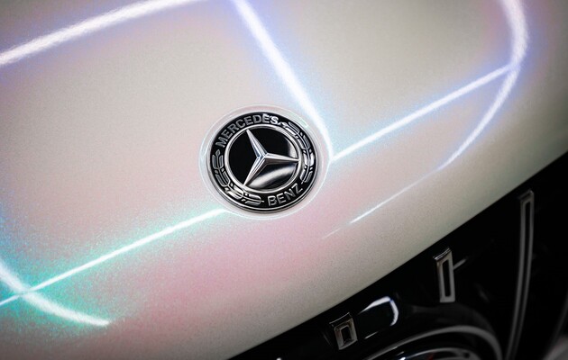 Mercedes-Benz GLE с изюминкой: оклейка кузова белой полиуретановой пленкой с перламутровым эффектом