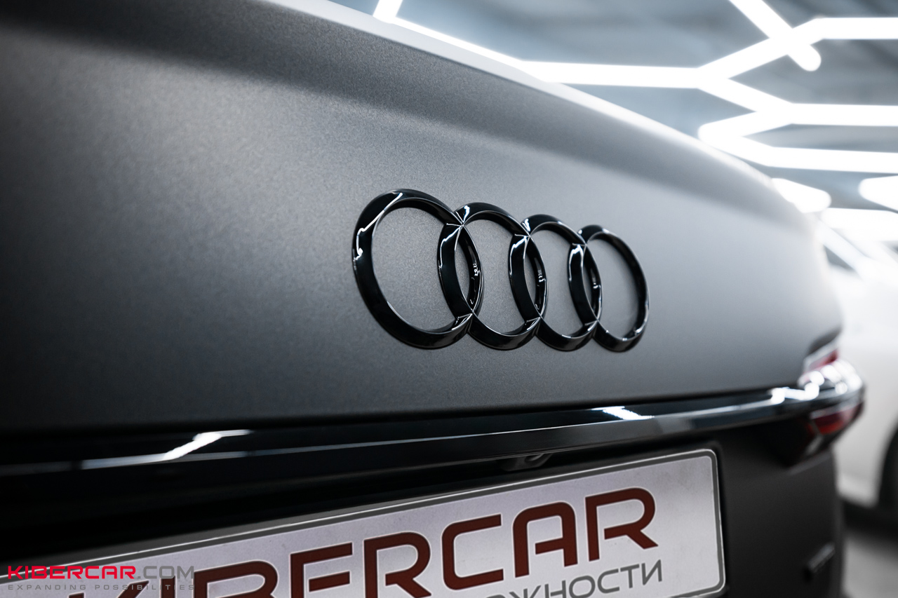 Оклейка матовой полиуретановой пленкой Audi A6
