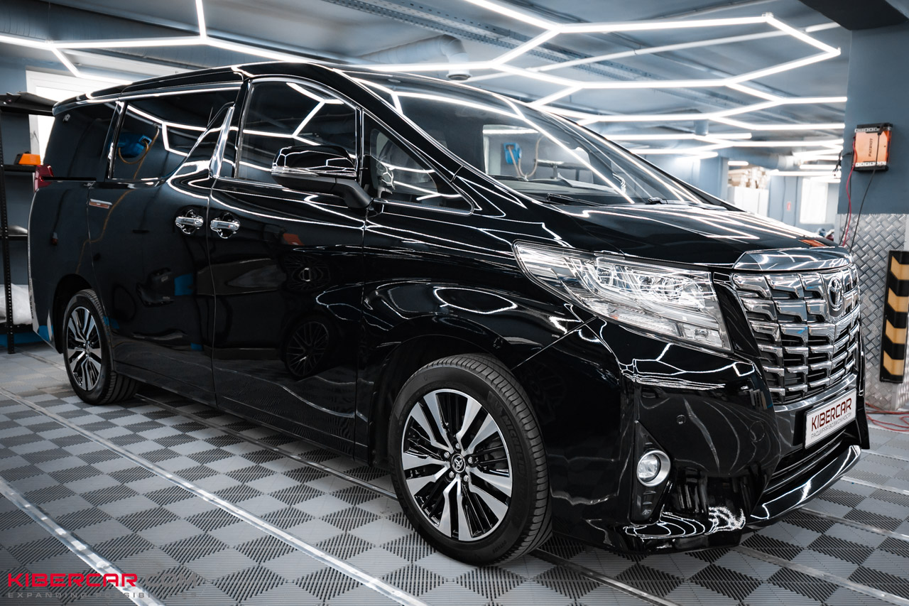 Полировка и керамическое покрытие Toyota Alphard