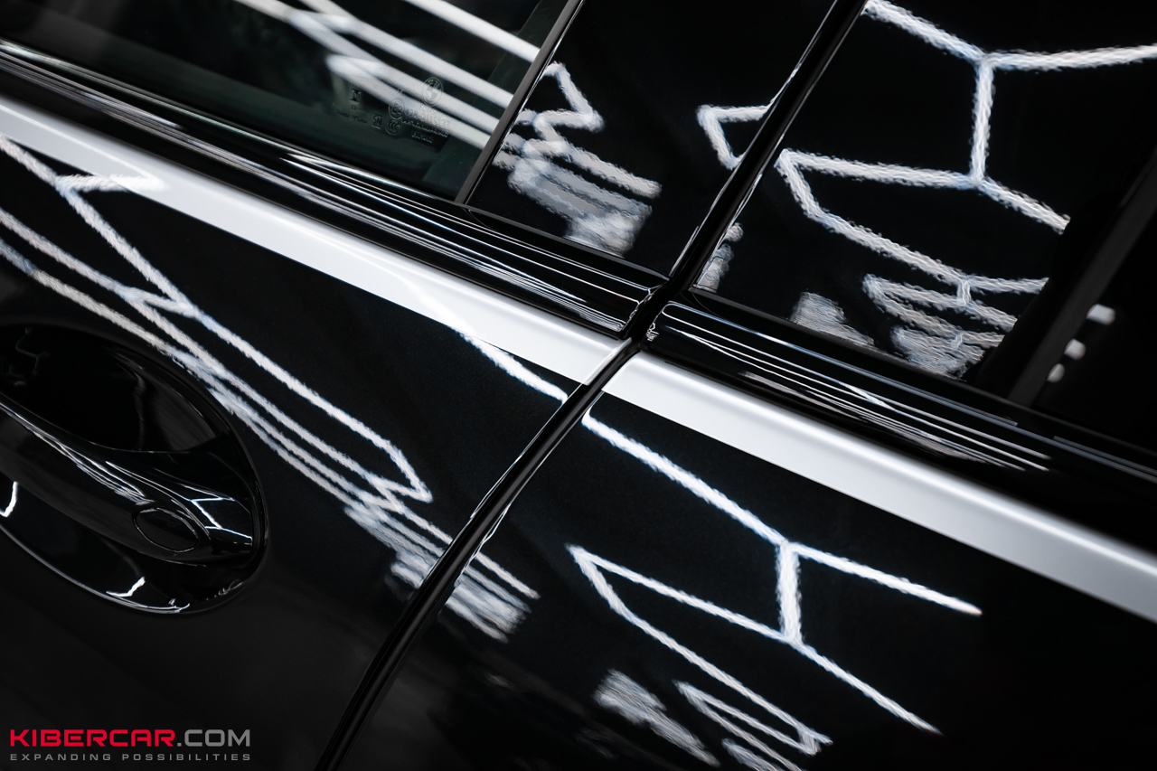 Двухцветный BMW X7: ювелирная оклейка цветным полиуретаном