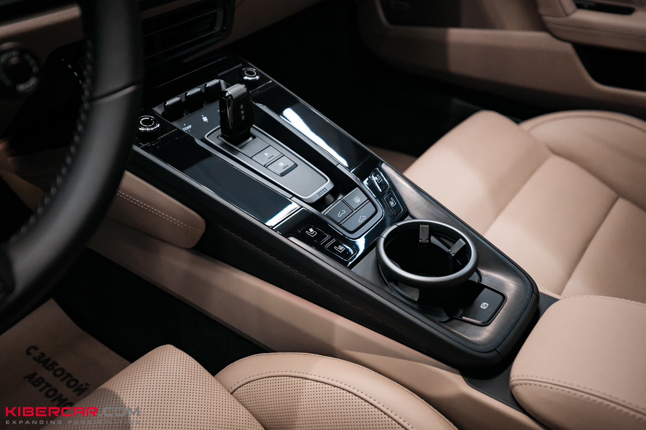 Комплекс защитных покрытий на Porsche 911 Carrera 4 GTS: премиальный уход для совершенства