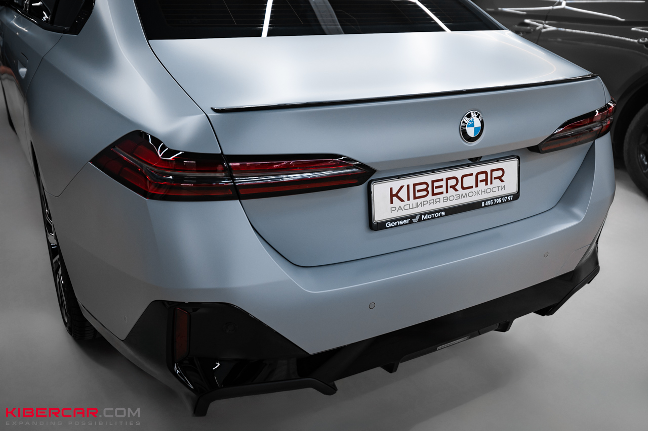 BMW M5 G90: нанесение керамического покрытия на матовую пленку