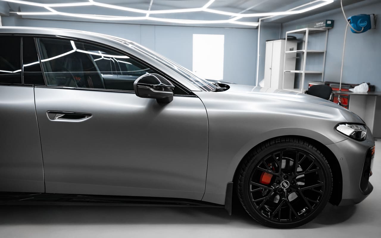 Оклейка Audi A5 в матовую полиуретановую пленку
