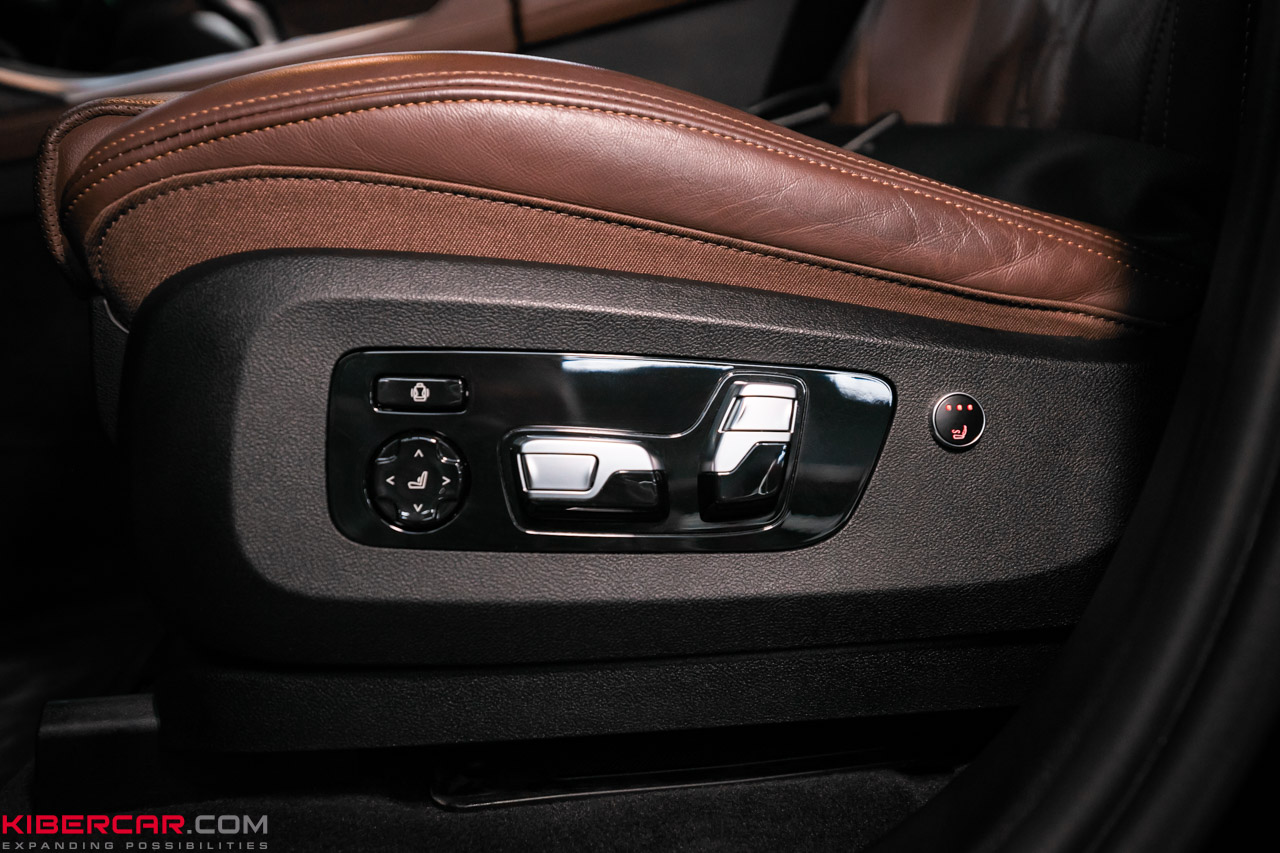 BMW X7 G07: установка массажа сидений