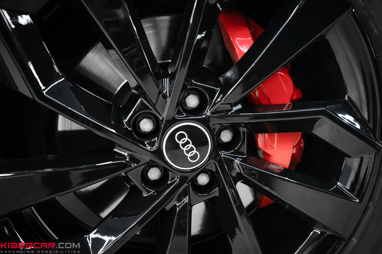 Покраска дисков и суппортов на Audi Q5