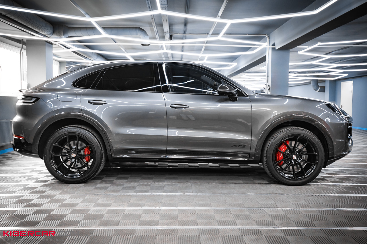 Карбоновый обвес для Porsche Cayenne: продолжение единого стиля экстерьера и интерьера