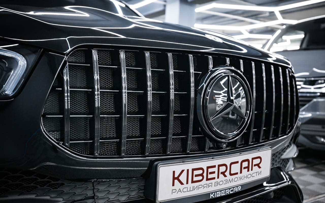 Черная решетка AMG на Mercedes-Benz GLE: продолжение единого стиля