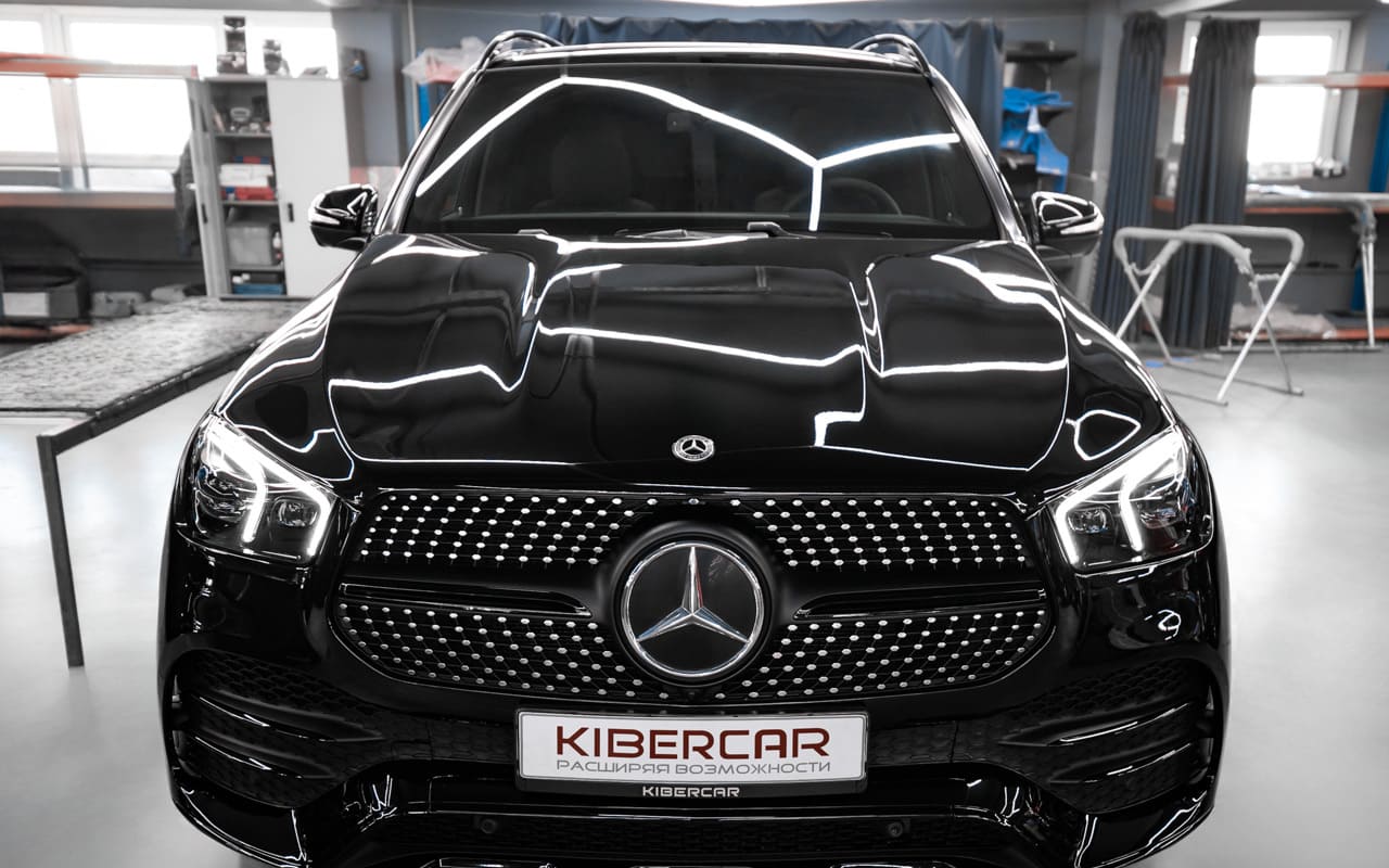 Антихром Mercedes-Benz GLE: стильное преображение черного внедорожника