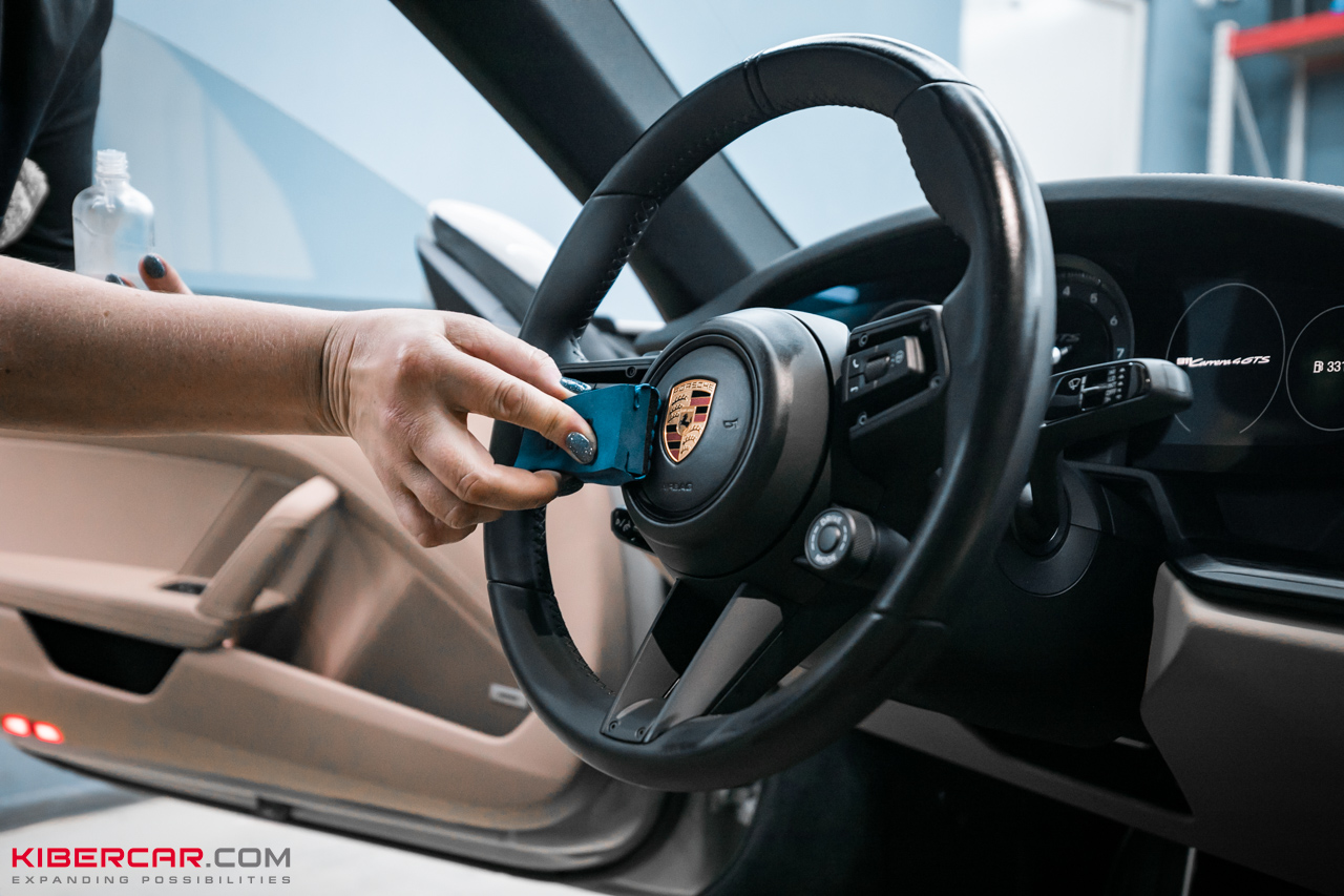 Комплекс защитных покрытий на Porsche 911 Carrera 4 GTS: премиальный уход для совершенства