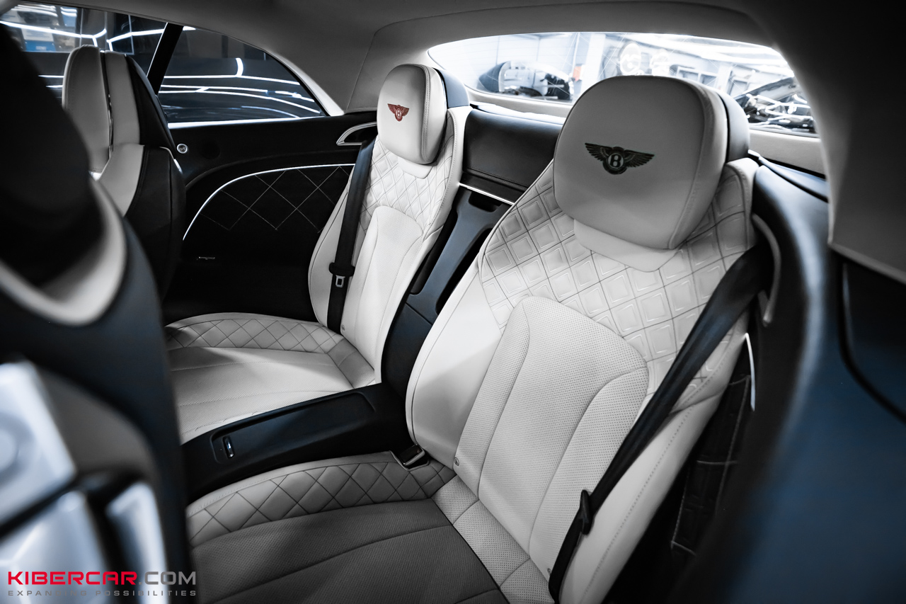 Химчистка салона роскошного кабриолета Bentley Continental GT
