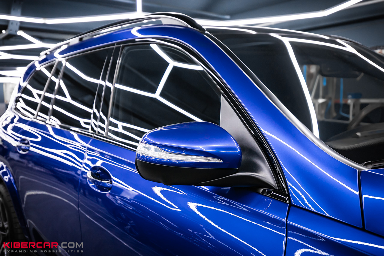 Оклейка Mercedes-Benz GLS цветной полиуретановой пленкой и обновление антихрома