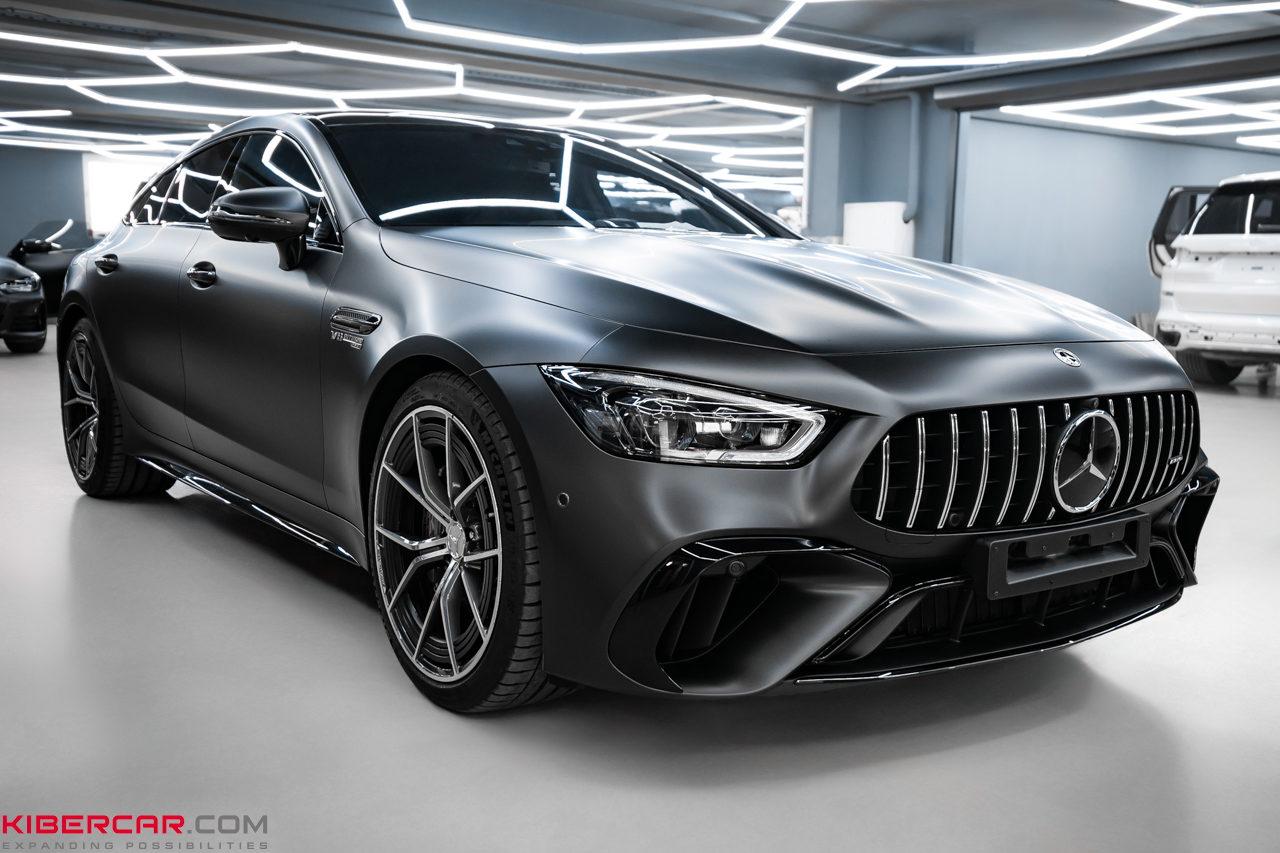 Преображение Mercedes-Benz AMG GT: матовый полиуретан и частичный антихром