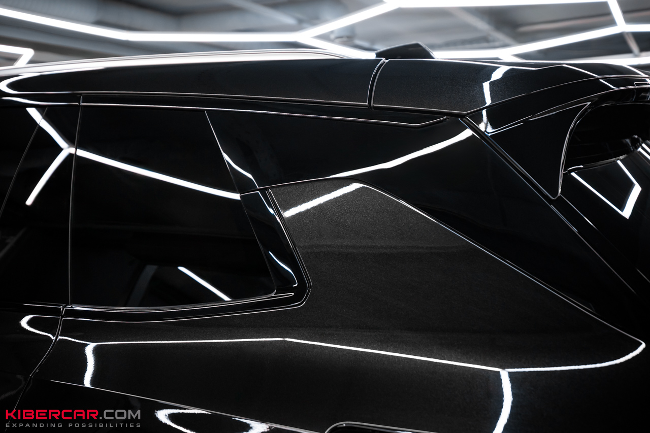 Антихром на Lynk & Co 09