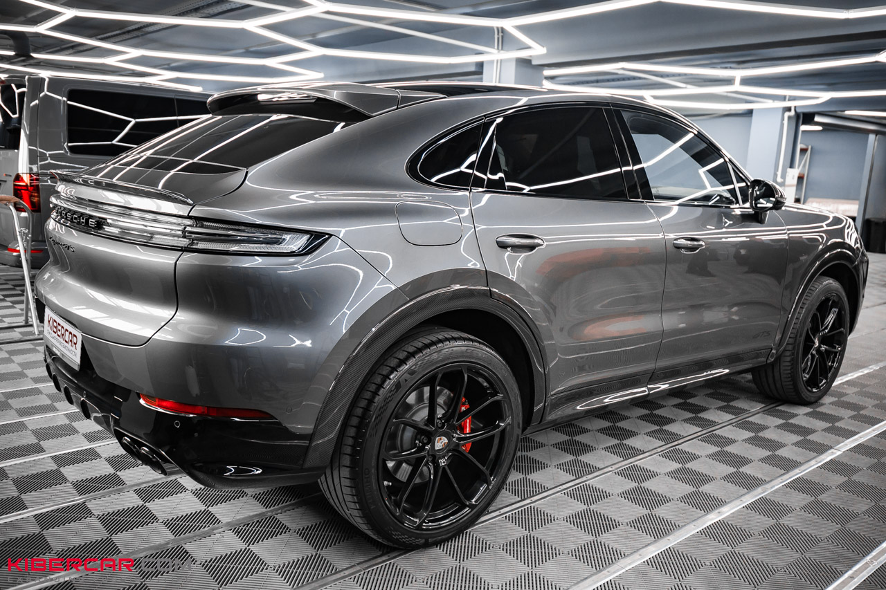 Карбоновый обвес для Porsche Cayenne: продолжение единого стиля экстерьера и интерьера