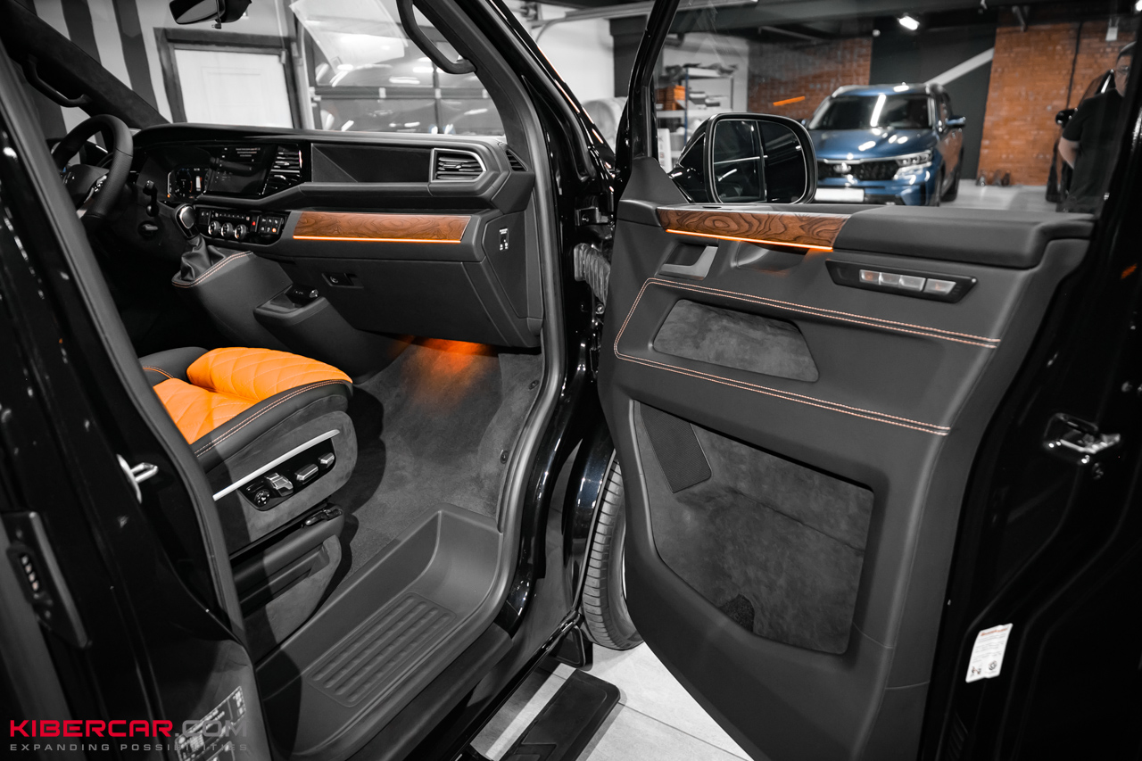 Звездное небо и атмосферная подсветка в Volkswagen Multivan