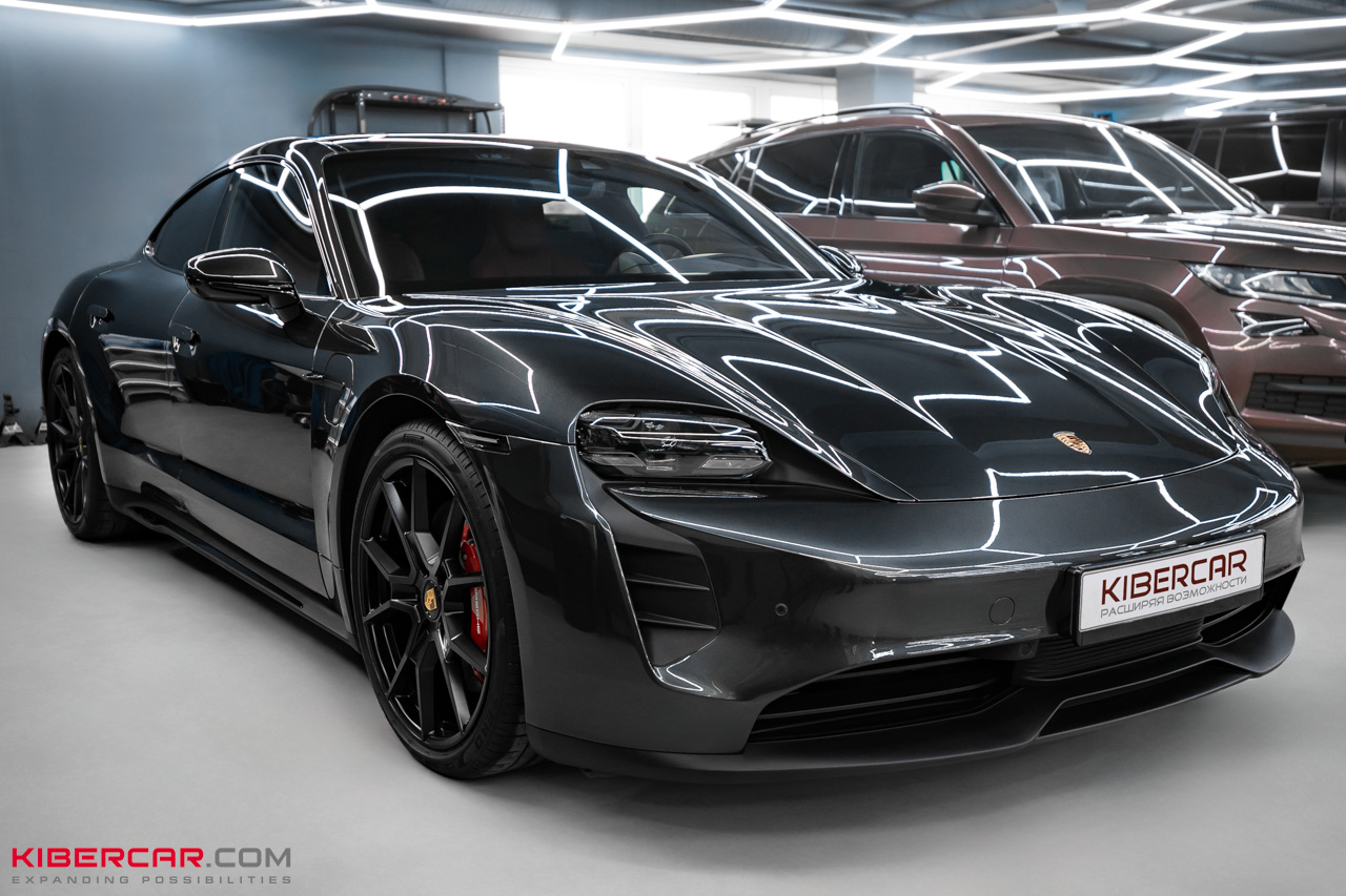 Porsche Taycan: керамическое покрытие кузова, восстановление и покраска дисков