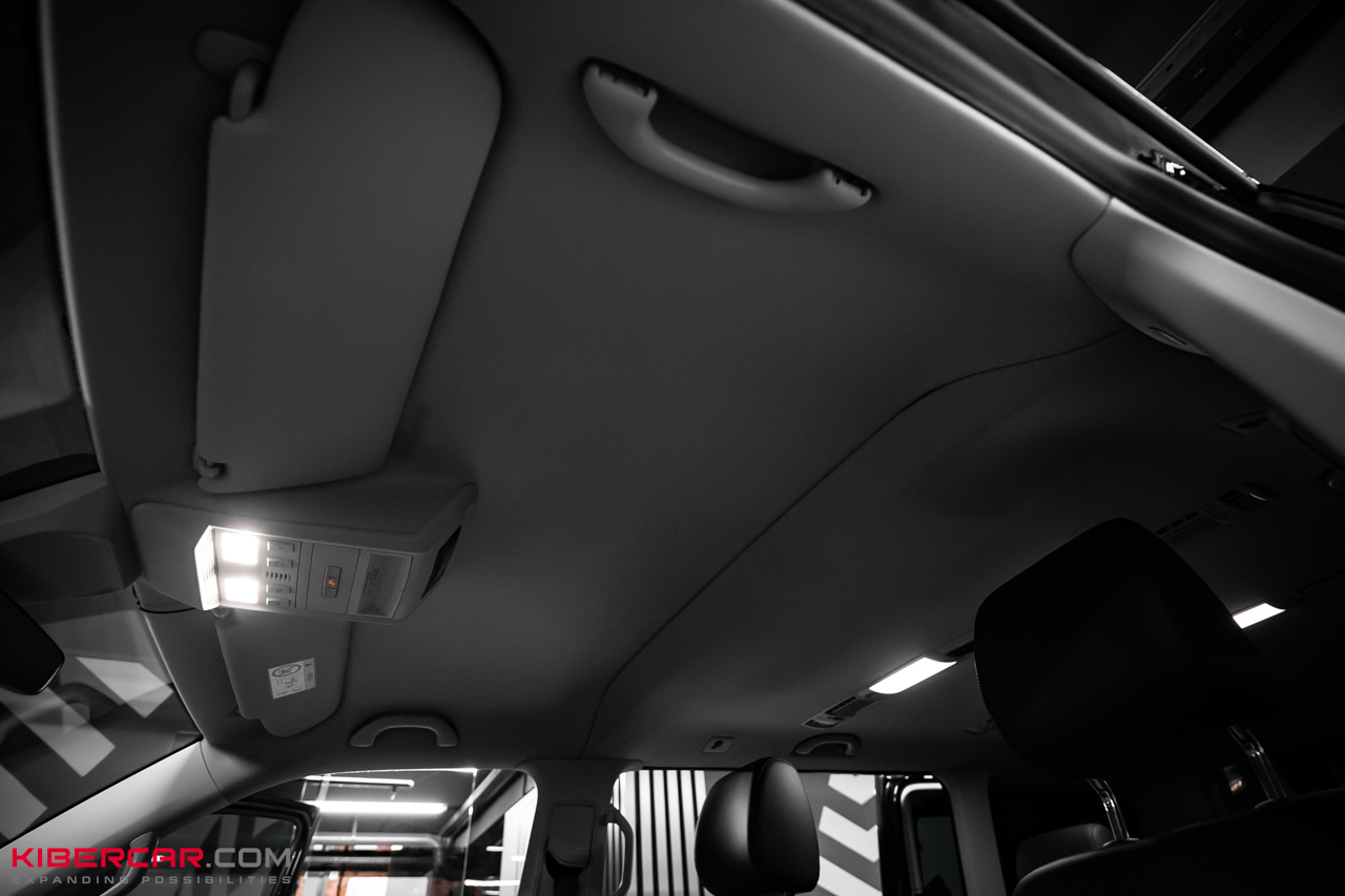Звездное небо и атмосферная подсветка в Volkswagen Multivan
