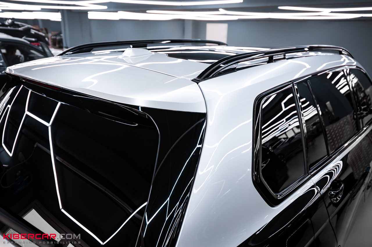 Двухцветный BMW X7: ювелирная оклейка цветным полиуретаном