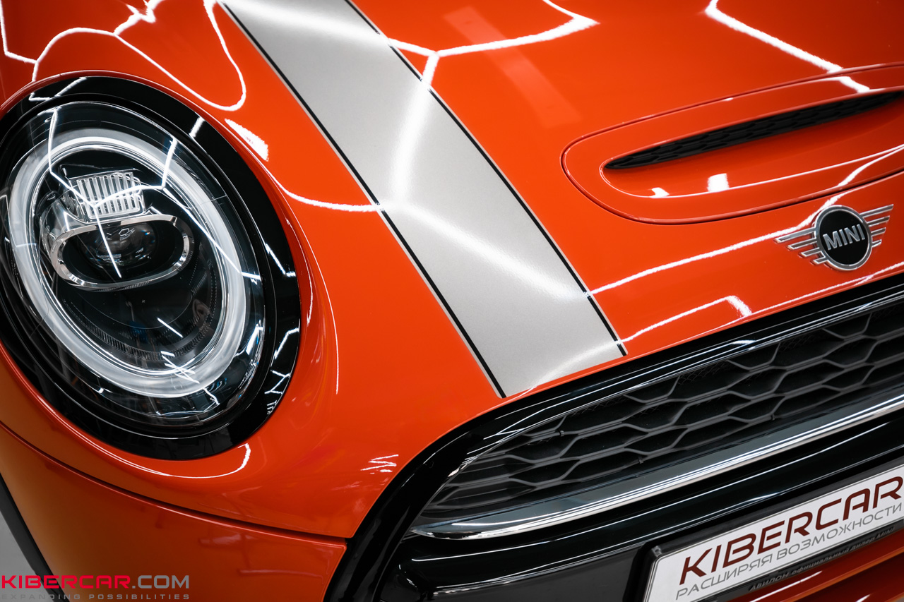 Mini Hatch: полировка кузова и нанесение керамического покрытия