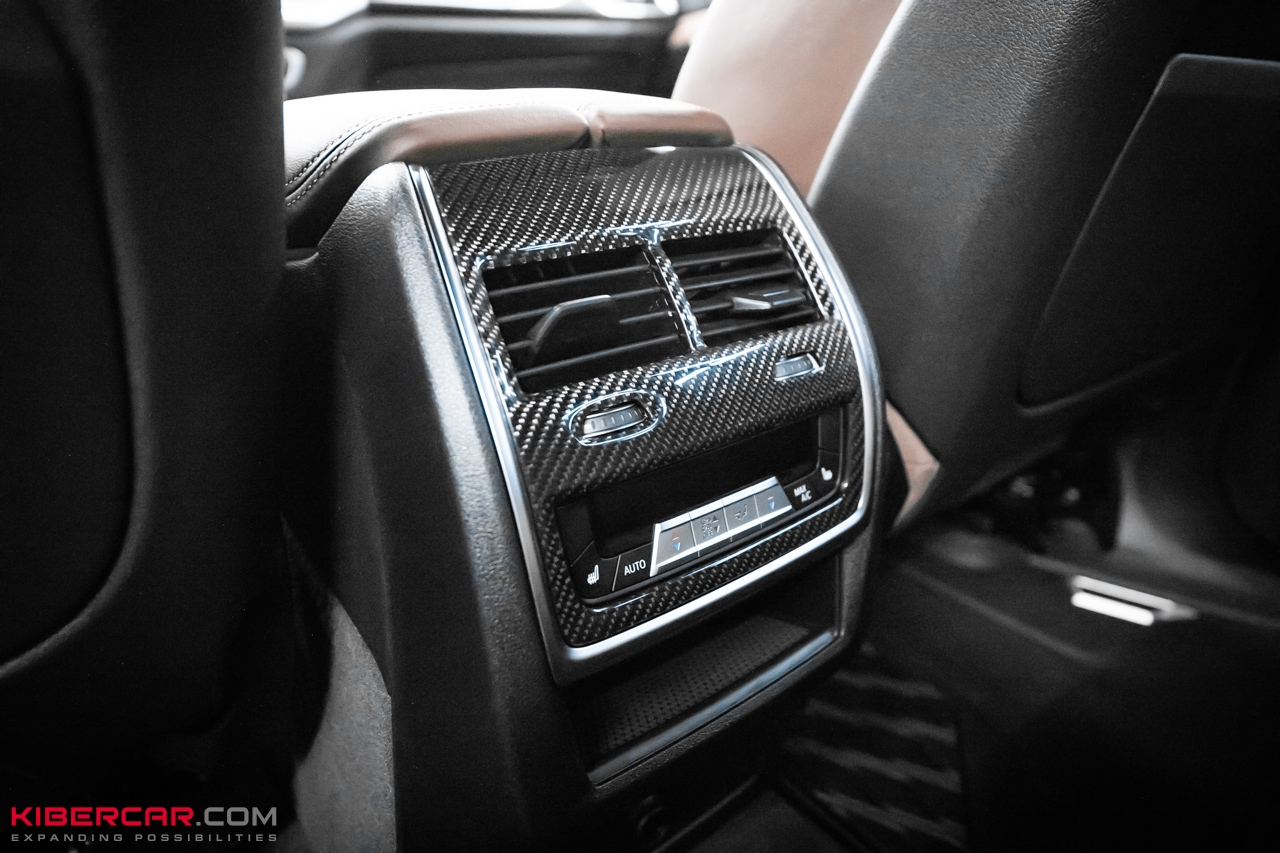 Ламинация карбоном элементов салона BMW X5