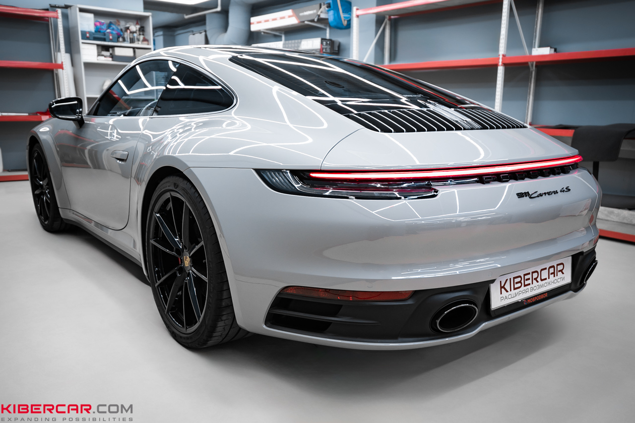 Porsche 911: оклейка кузова полиуретановой пленкой