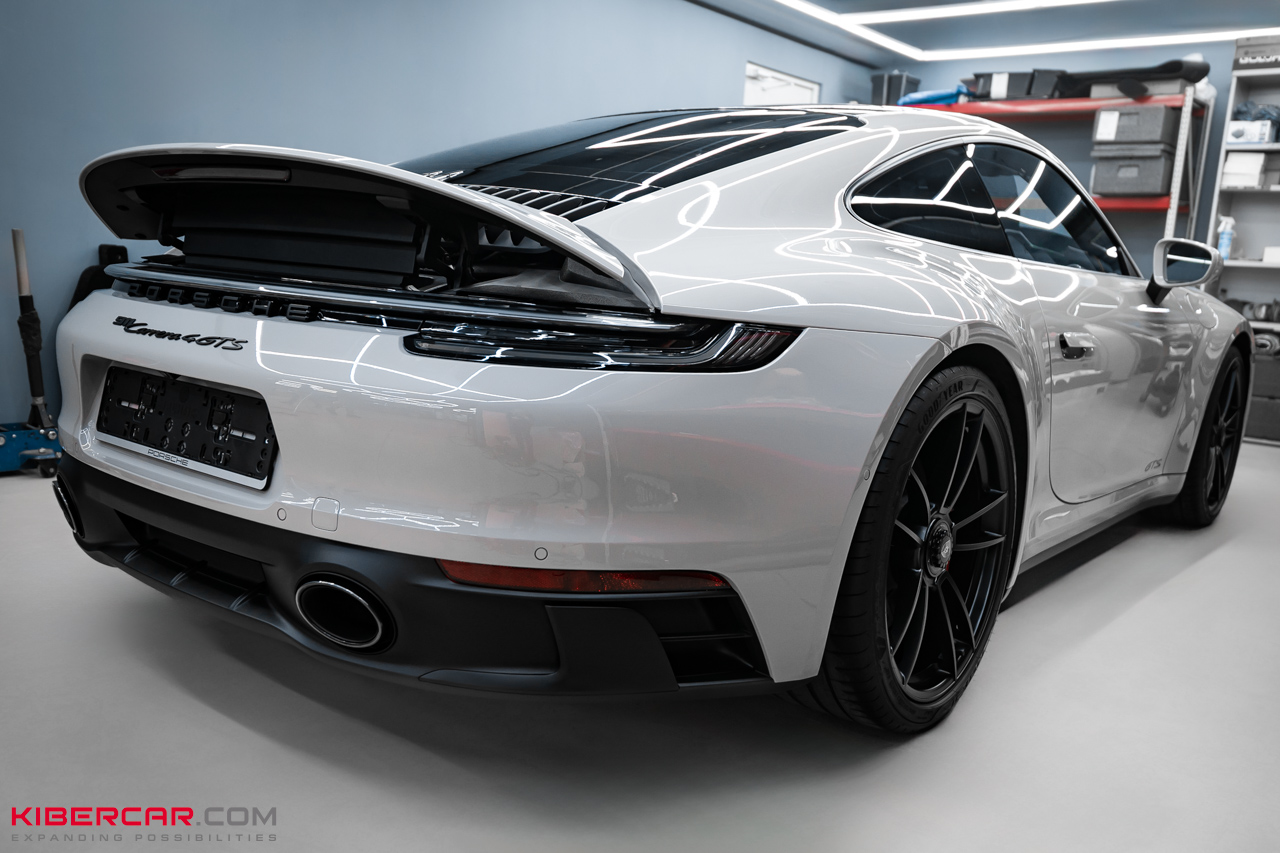 Комплекс защитных покрытий на Porsche 911 Carrera 4 GTS: премиальный уход для совершенства