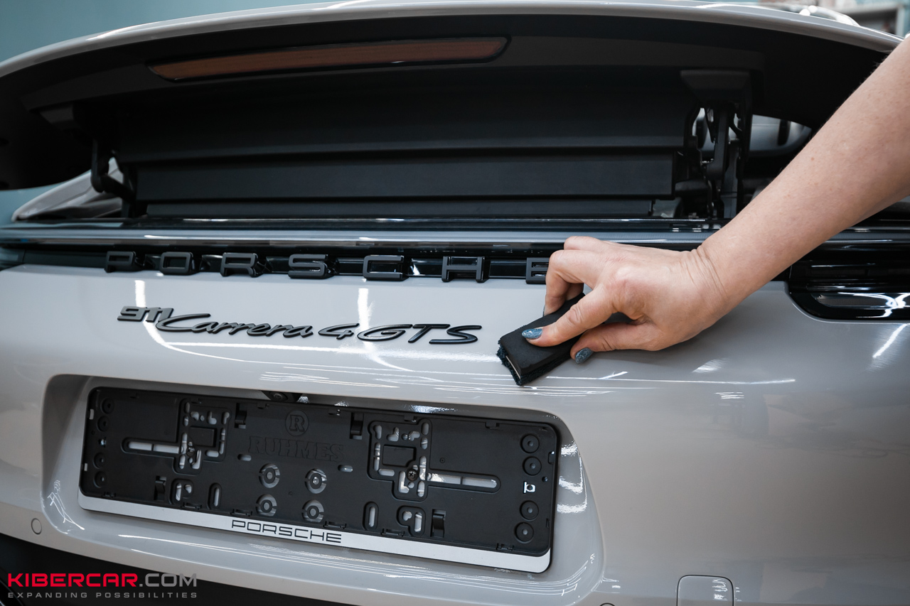 Комплекс защитных покрытий на Porsche 911 Carrera 4 GTS: премиальный уход для совершенства