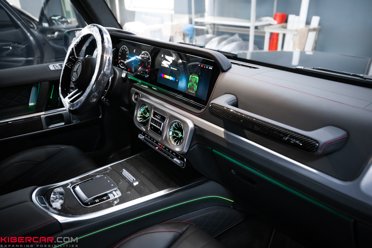 Mercedes-Benz G-Класс: подсветка на потолок «Звездное небо»