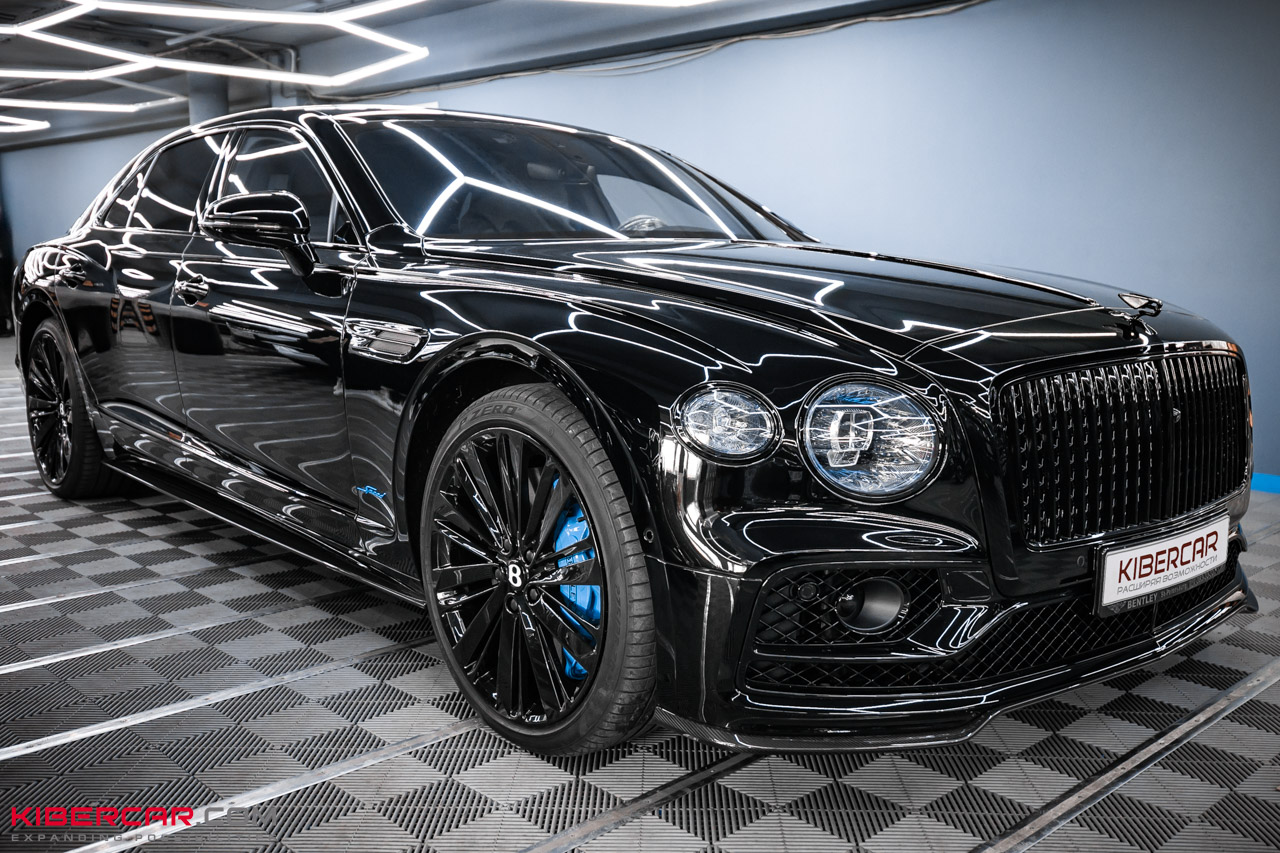 Новый образ Bentley Flying Spur: покраска дисков, суппортов и шильдиков