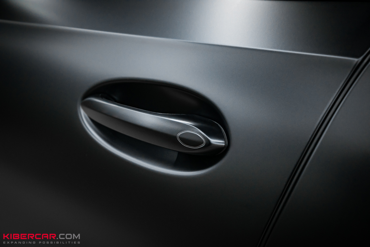 Оклейка BMW X6 матовой полиуретановой пленкой