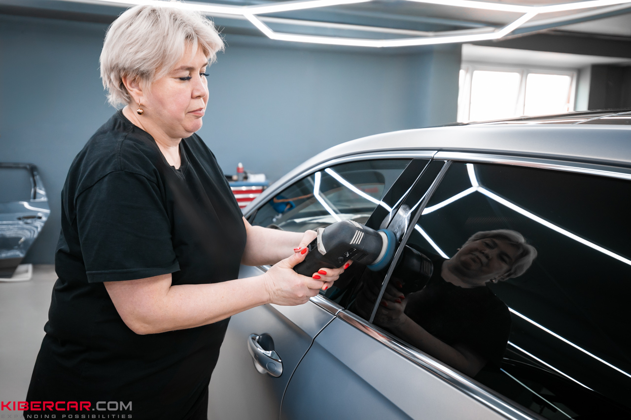 Детейлинг для Bentley Flying Spur: точечная полировка и керамика на матовый кузов