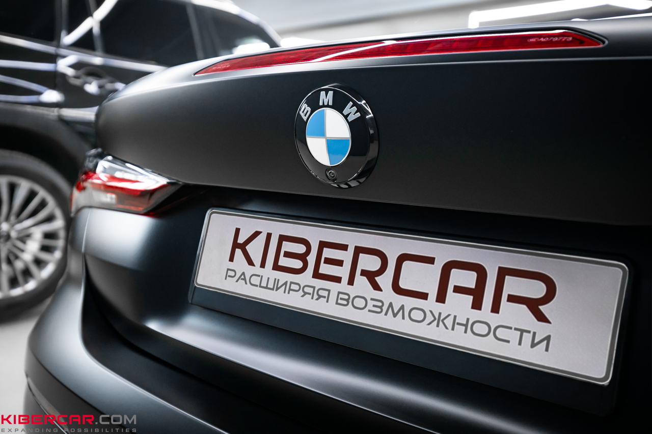 Оклейка BMW 4 серии матовым полиуретаном