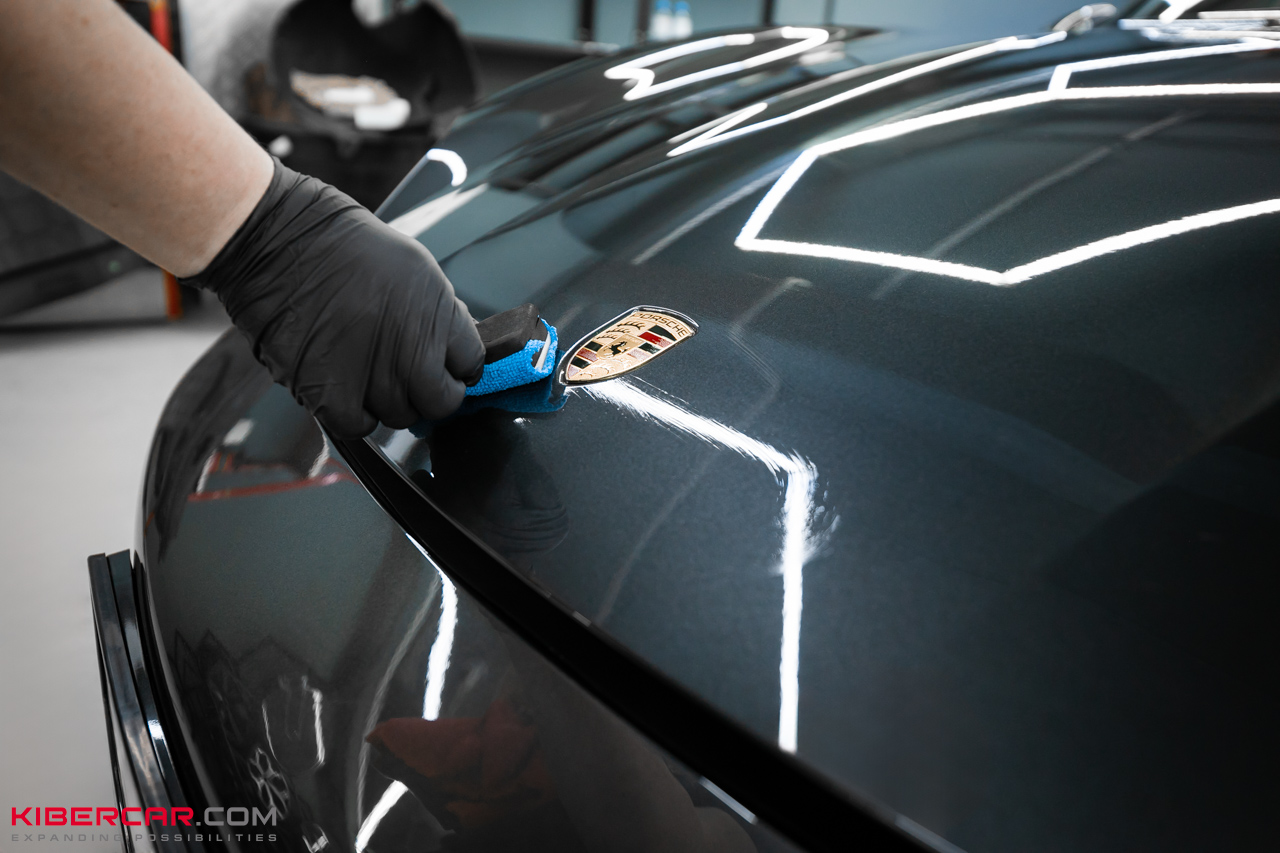 Porsche Taycan: керамическое покрытие кузова, восстановление и покраска дисков