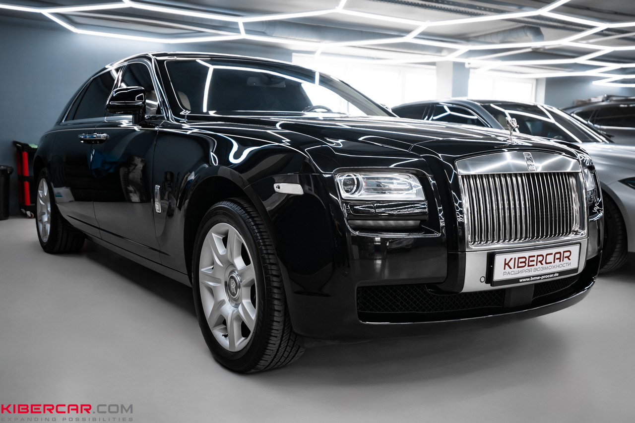 Обновление Rolls-Royce Ghost: полировка и керамическое покрытие для чёрного кузова