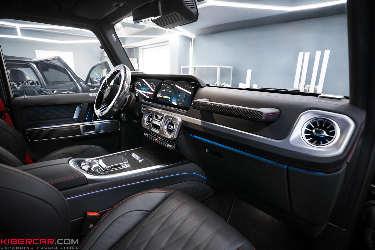 Mercedes-Benz G-Класс: подсветка на потолок «Звездное небо»