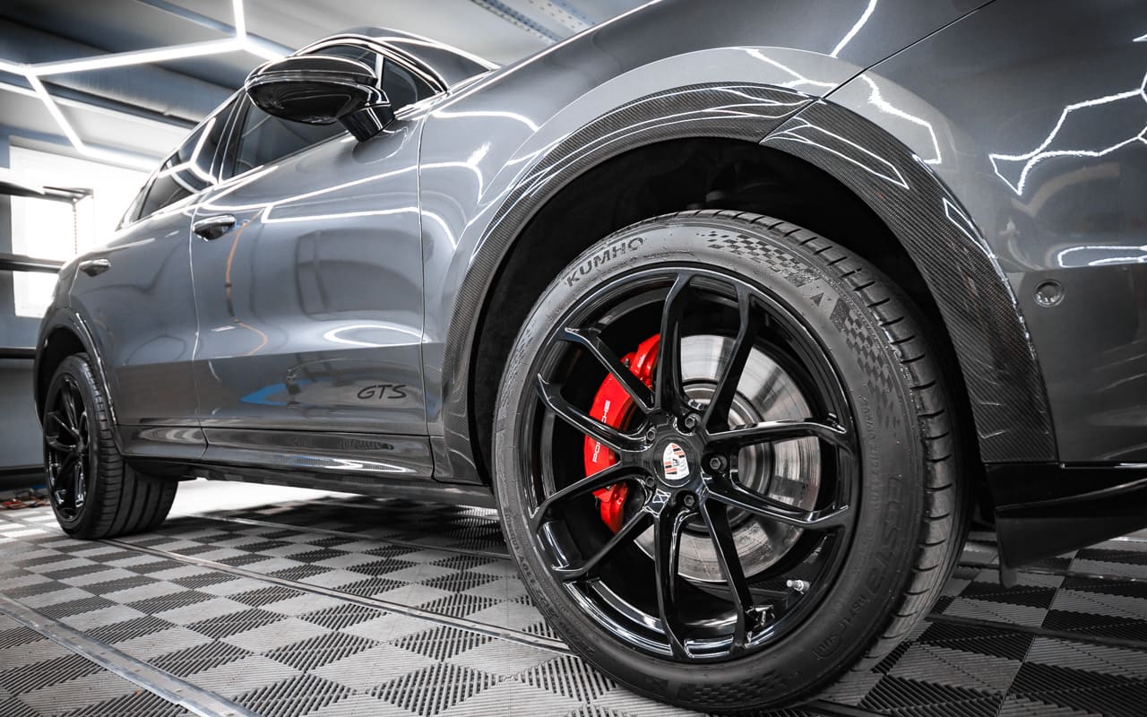 Карбоновый обвес для Porsche Cayenne: продолжение единого стиля экстерьера и интерьера