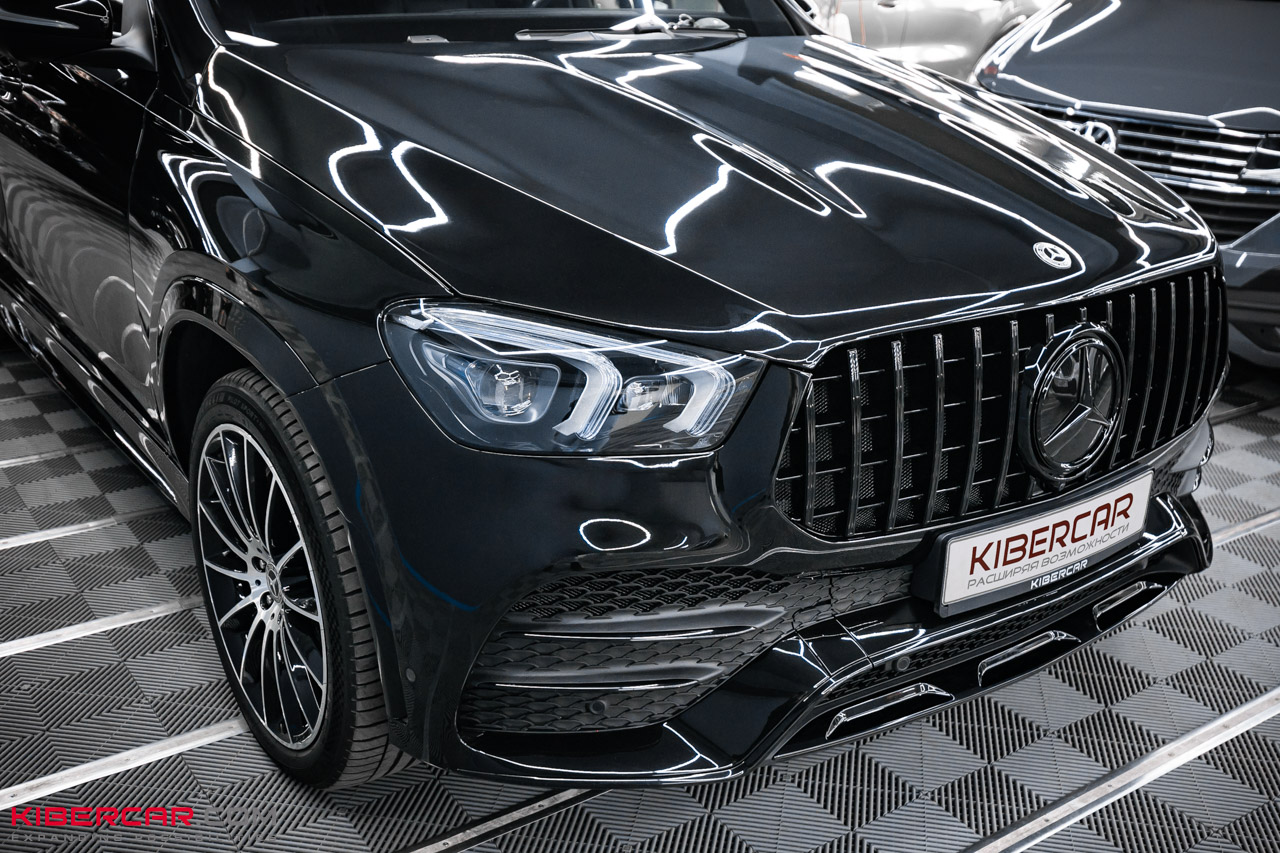 Черная решетка AMG на Mercedes-Benz GLE: продолжение единого стиля