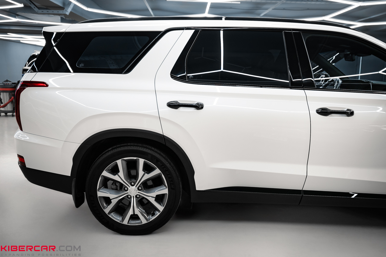 Антихром на Hyundai Palisade: выразительный контраст на белом кузове