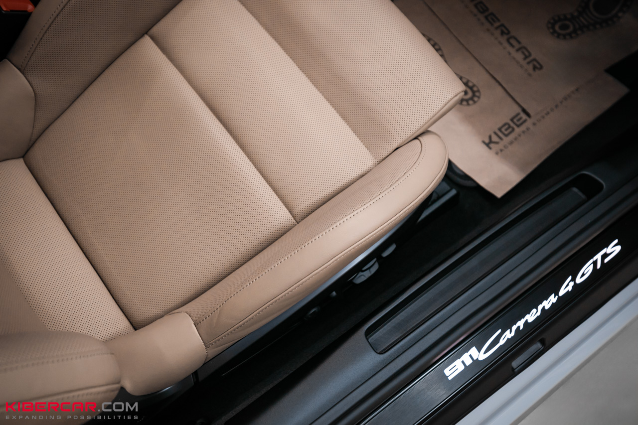 Комплекс защитных покрытий на Porsche 911 Carrera 4 GTS: премиальный уход для совершенства